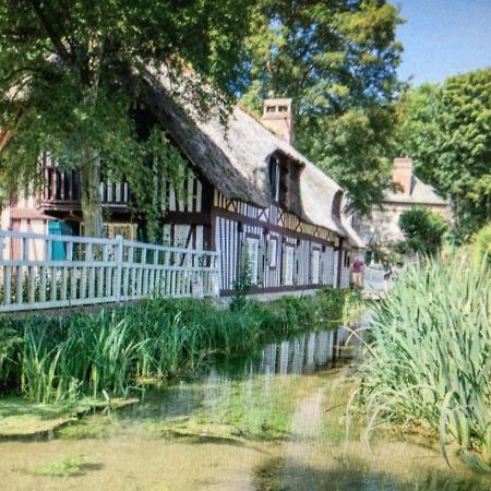 Le Clos-Masure De Beatrice Montreuil-en-Caux Bagian luar foto